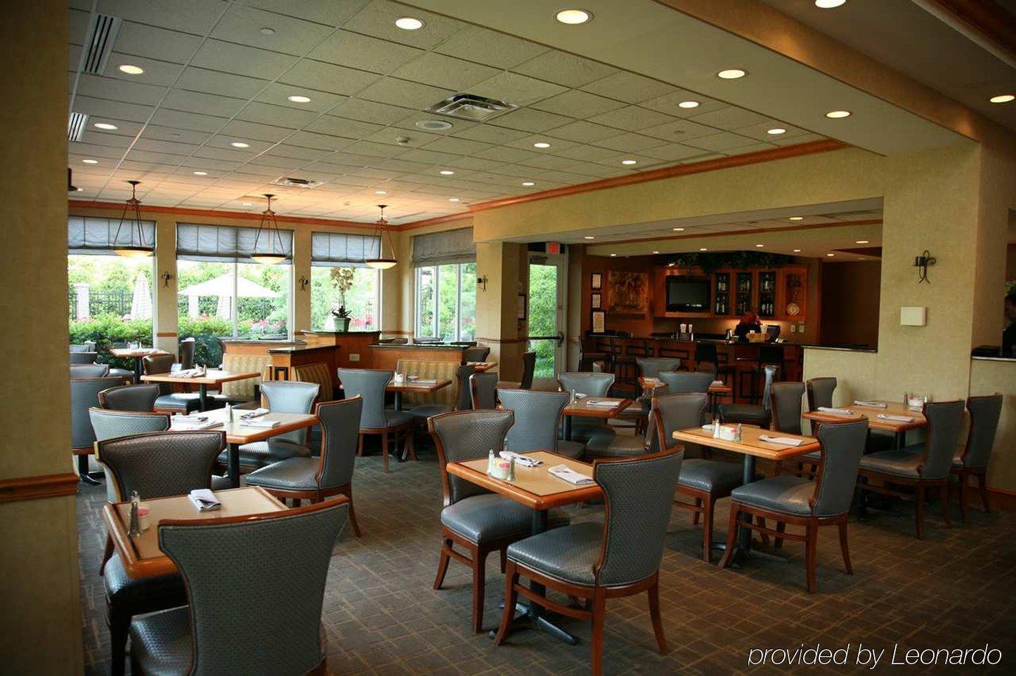 Hilton Garden Inn Louisville Airport Restaurant photo
